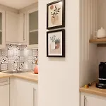 Côté Croisette Luxe - 2bdr 2 Bthr 2 Toilets -terrace, Ac, Parking&lift Cannes