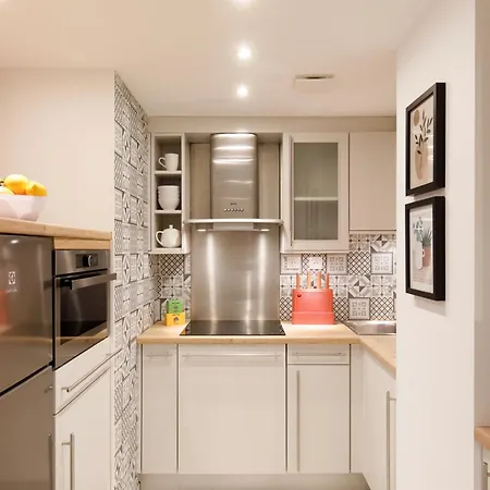 Cote Croisette Luxe - 2bdr 2 Bthr 2 Toilets -terrace, Ac, Parking & Lift *